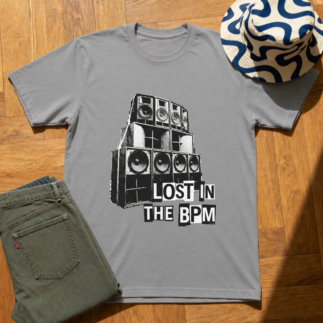 https://wescale-cdn.com/generated-mockups/5a2fca33-6254-4015-bdae-ca144662dbff/e12fc6ef-84a5-405a-a5ac-b49b8088794f/7b2eead6-1310-431b-b007-f85e91836239_6c21e7ee-54a3-4bab-95d7-bfbbd82bbcd2.webp